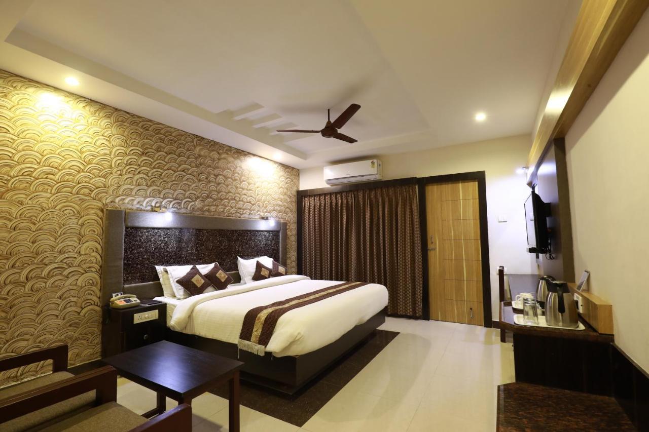 Hotel Mayas Tiruchirappalli Esterno foto