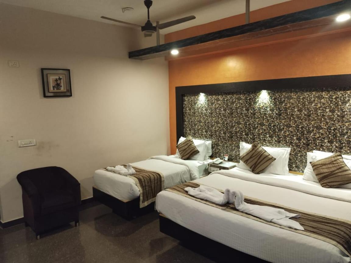 Hotel Mayas Tiruchirappalli Esterno foto